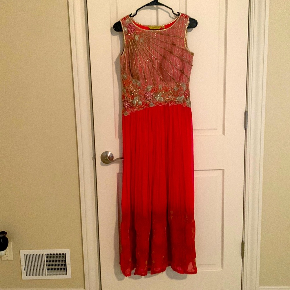 Indian dress for parties and wedding occasion